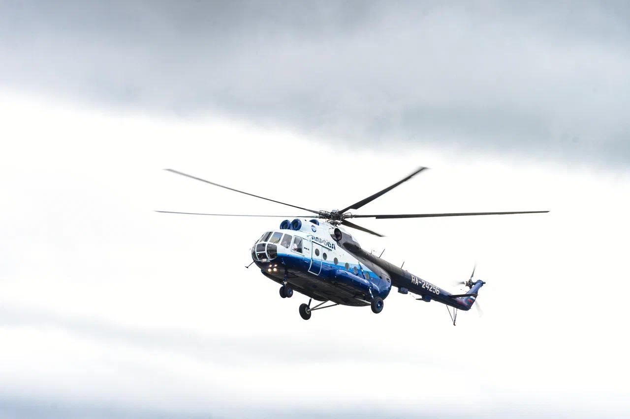 Авиакомпания АЛРОСА направила вертолёт для помощи в тушении лесных пожаров