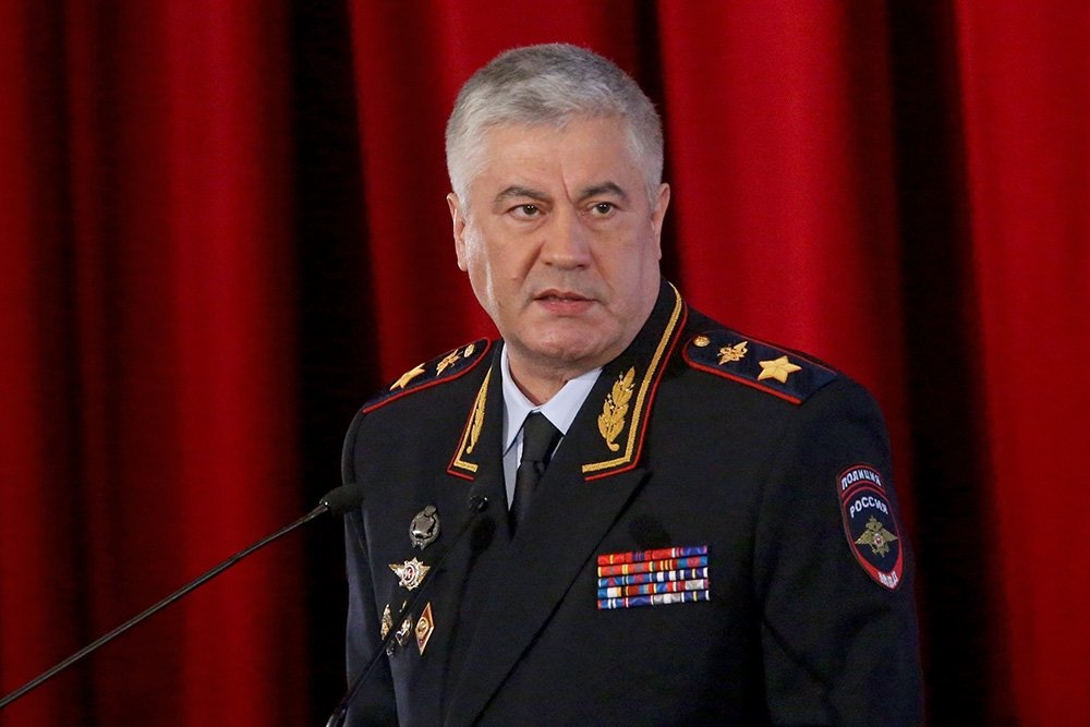 Министр Колокольцев не стал спасать честь мундира, запятнанную экс-начальником алданской полиции