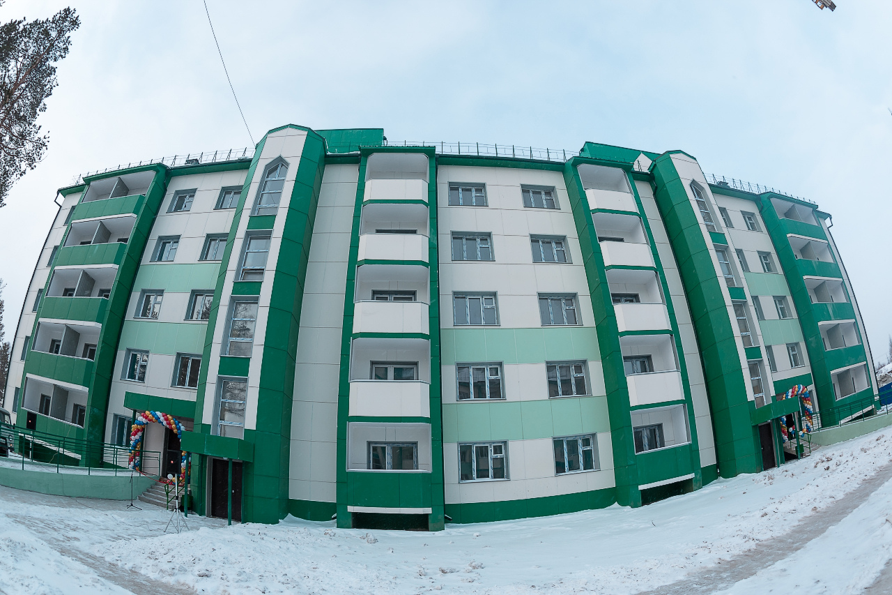 Предложение нардепов Якутии давать квартиры медикам получает отклик на местах