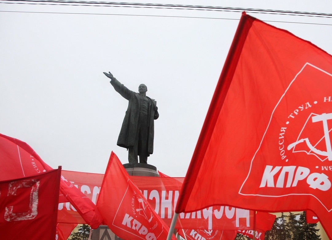 Горите красным знаменем. В Якутии коммунисты требуют митинг против вакцинации