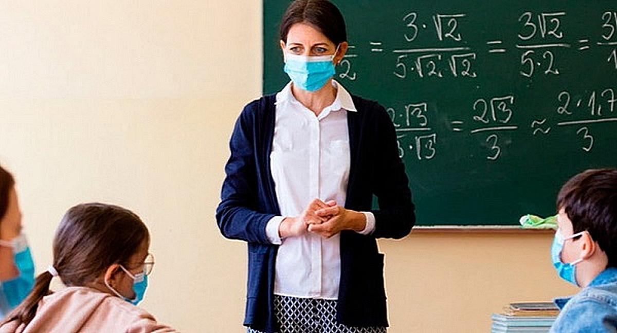 Вакцина или работа. 160 педагогов Якутска 1 сентября могут остаться дома