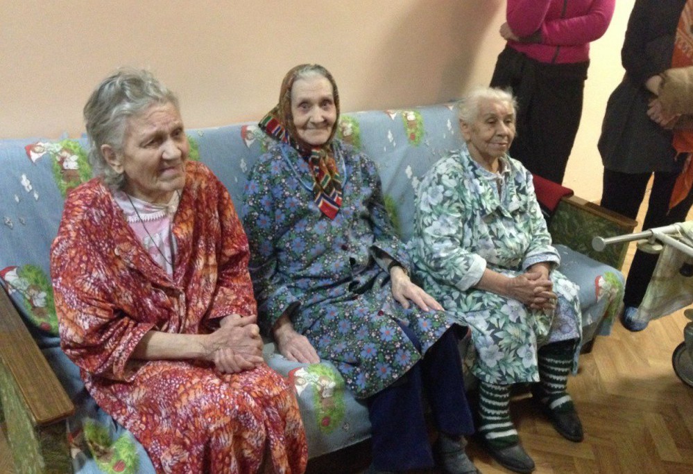 В Якутии директора дома престарелых уволили за растраченные пенсии стариков