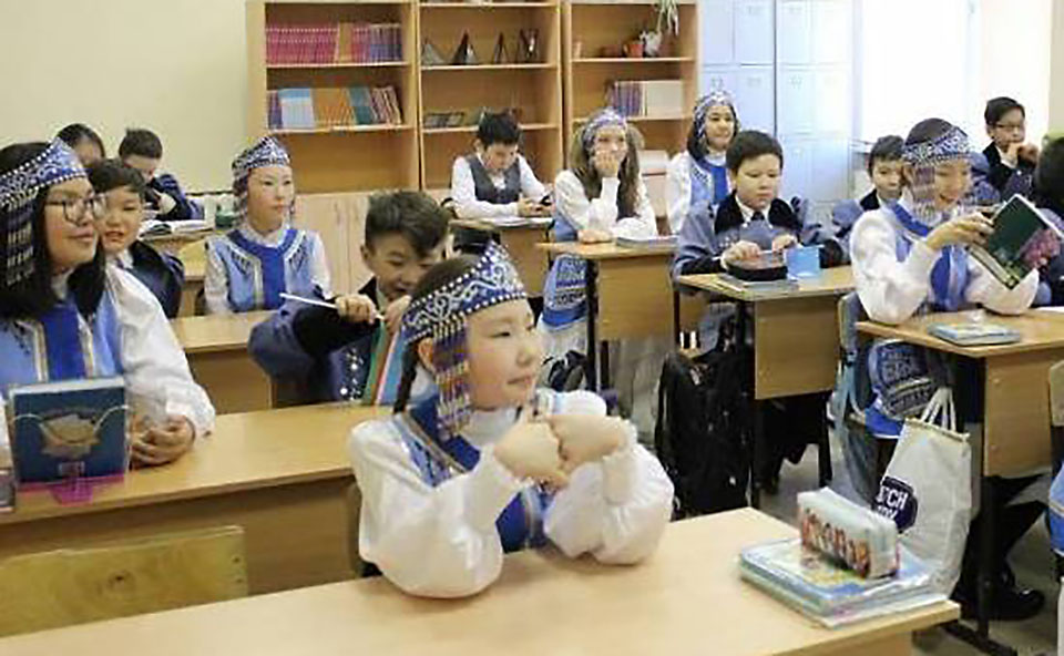 Россия смотрит на нас: Якутия ставит очередной эксперимент на школьниках