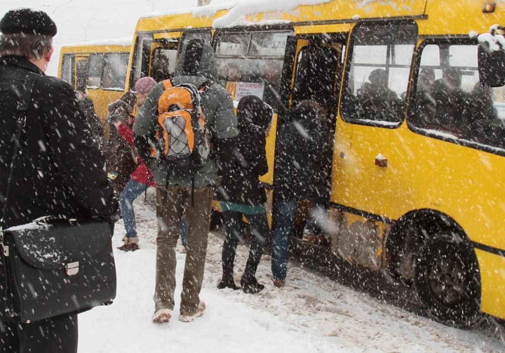 В Новый год алданцам впору просить у Деда Мороза автобусы