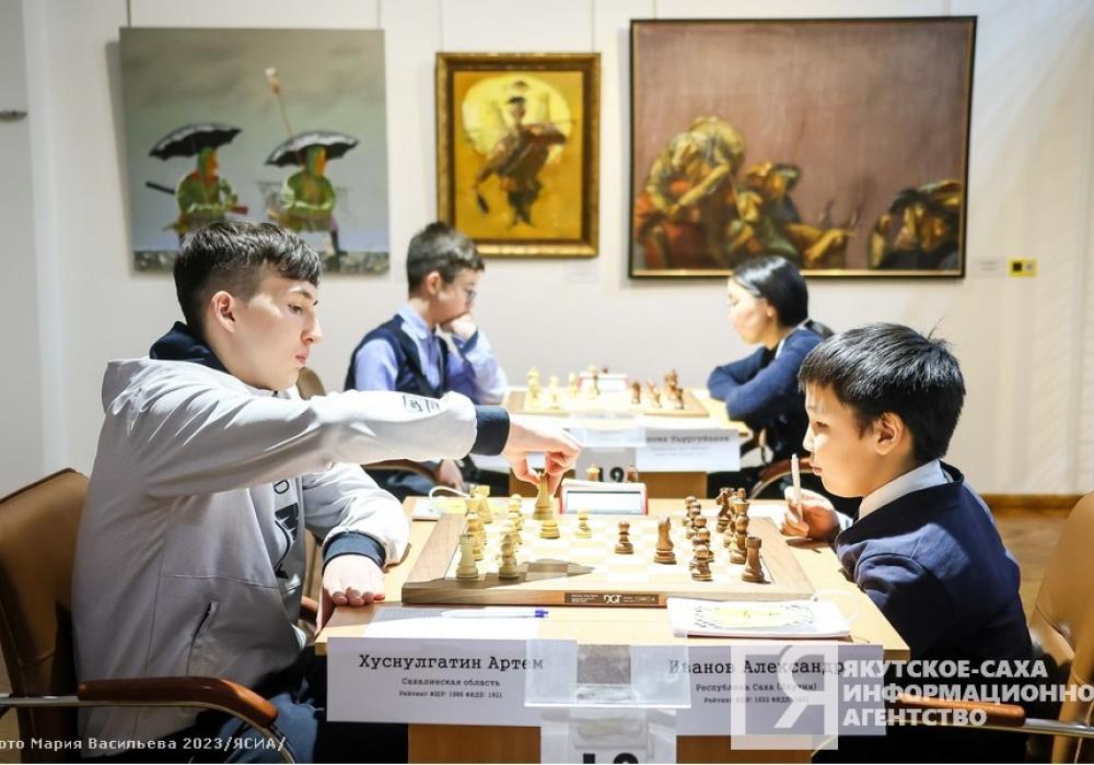 Думать на ход вперед: как АЛРОСА поддерживает шахматы в Якутии