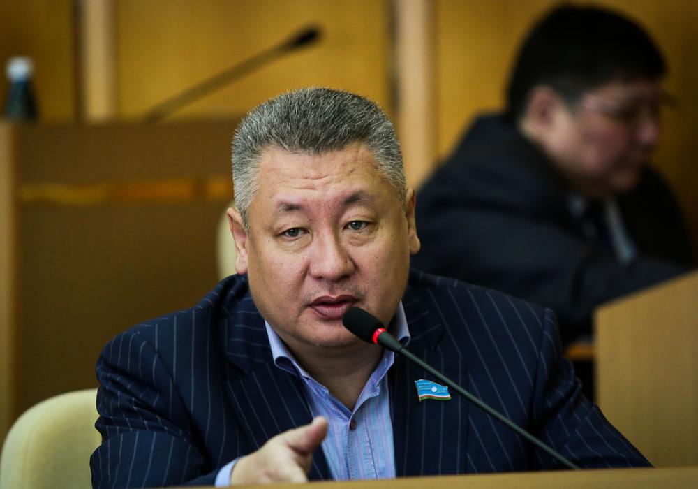 Обвиненный в сексуальном насилии экс-депутат Ил Тумэна требует судить его в другом регионе