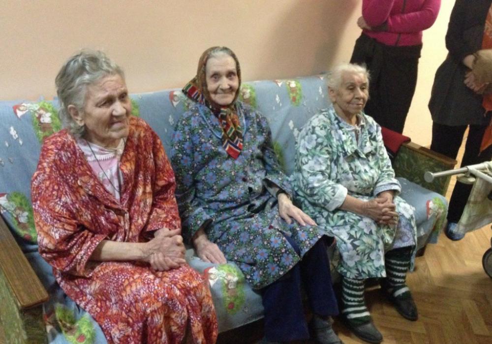В Якутии директора дома престарелых уволили за растраченные пенсии стариков